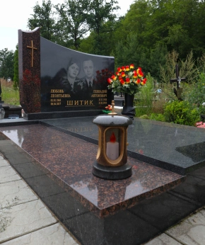 Памятник двойной 110